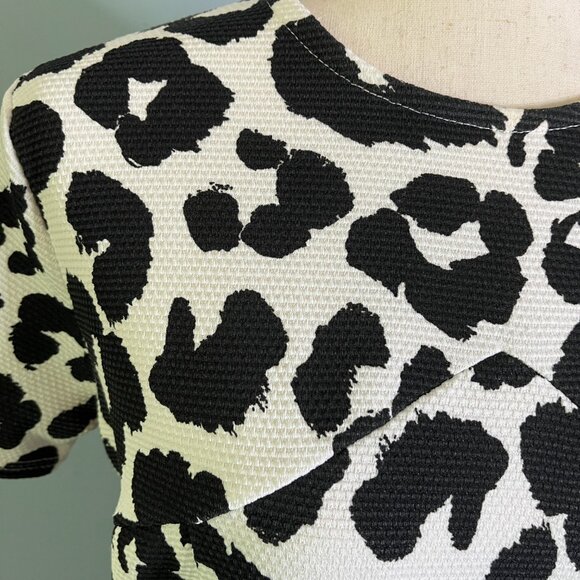 ASOS Sz 8 Black White Animal Print Short Sleeve Shift Swing Dress Crewneck - Picture 5 of 9